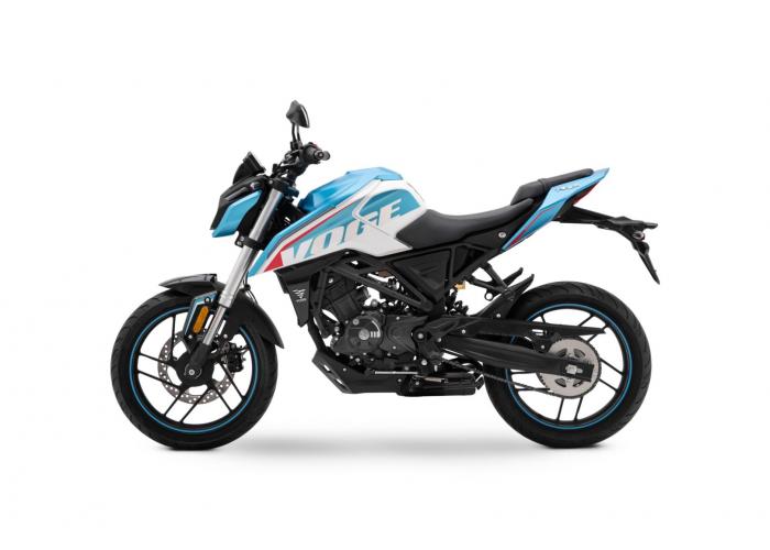 Motocicleta Voge 125R Naked, culoare albastru/negru